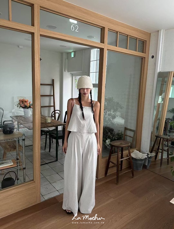 A字顯瘦褲釦造型上衣